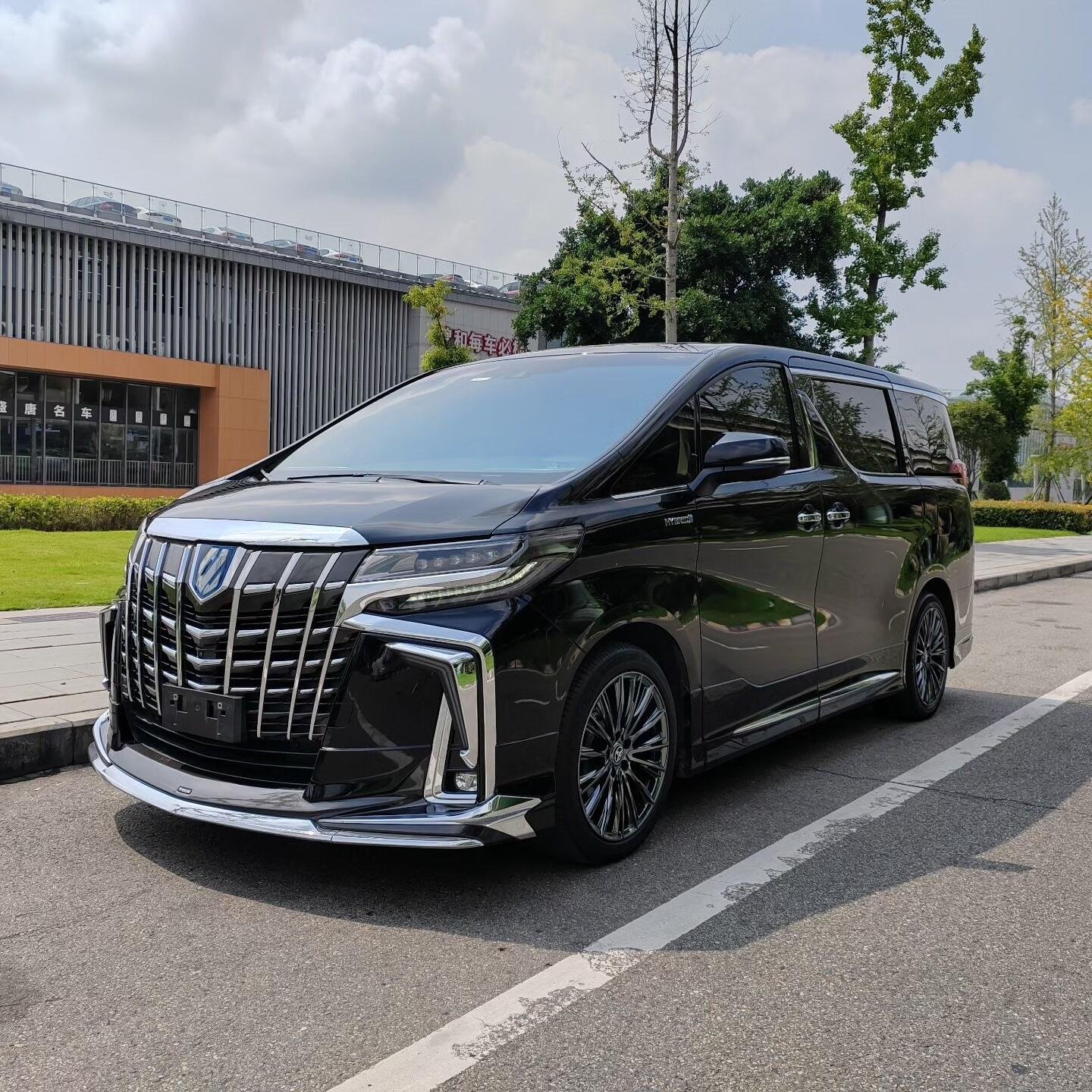 香港/深圳/廣州/澳門機場接送｜24小時跨境包車・點對點｜途輕鬆